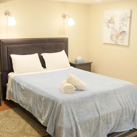 Richview Gardens Apartment Торонто Екстериор снимка