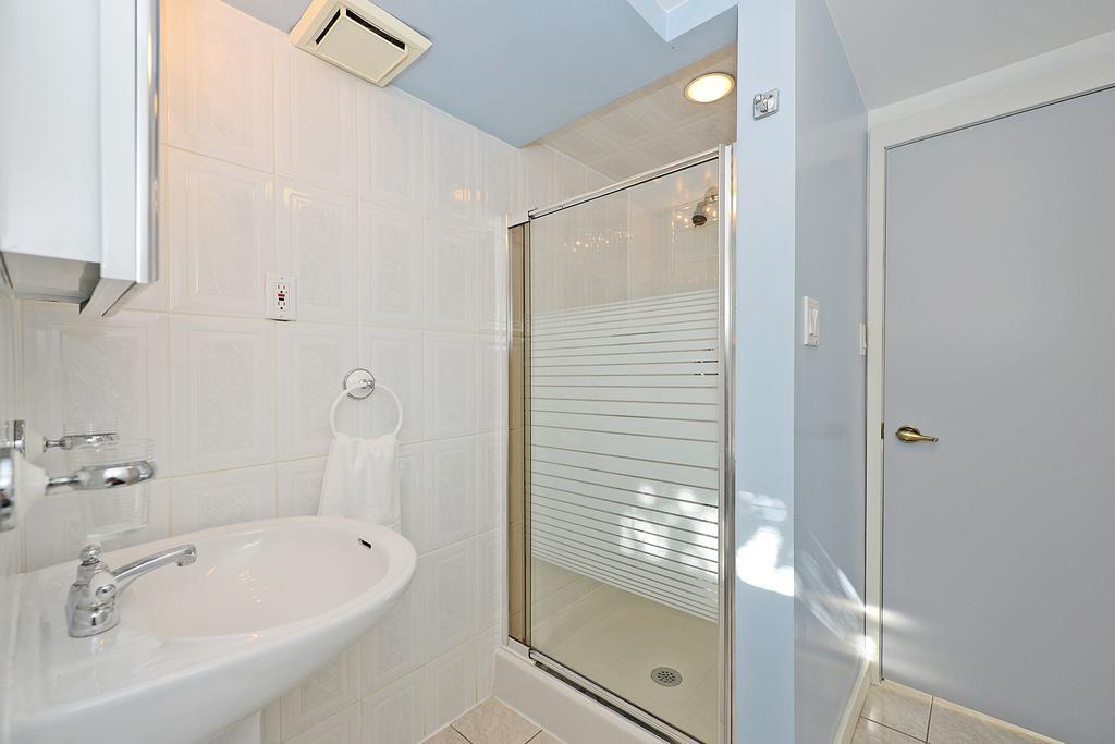 Richview Gardens Apartment Торонто Екстериор снимка